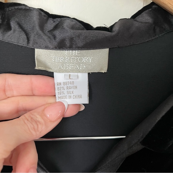 Territory Ahead Silk Blend Tang Oriental Jacket Large Black Velvet Topper - Picture 6 of 7